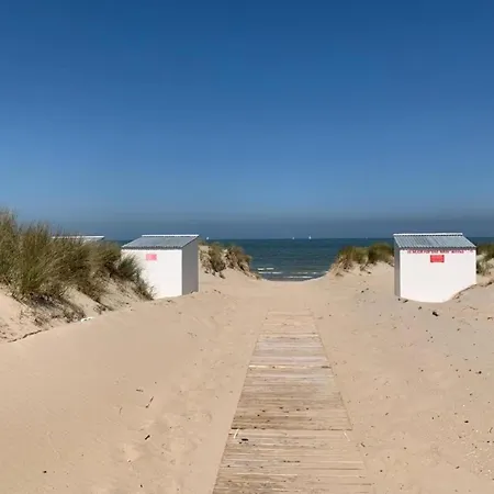 Near Belgian Coastline Beach, Cleaning Included Oostduinkerke